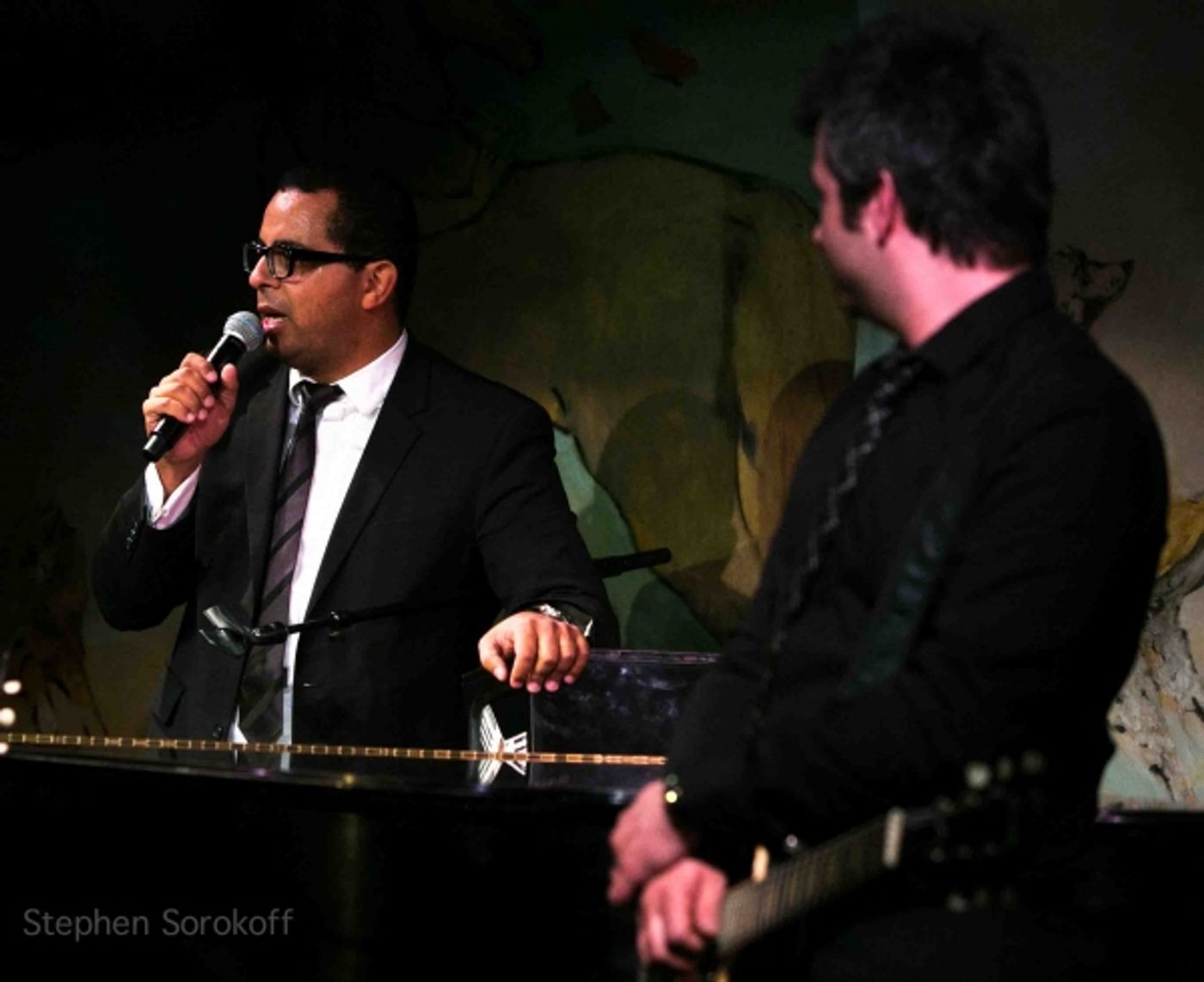 Photo Coverage: Canadian TV Star Gregory Charles Plays at NYC's Café Carlyle Photo Coverage: Canadian TV Star Gregory Charles Plays at NYC's Café Carlyle Image