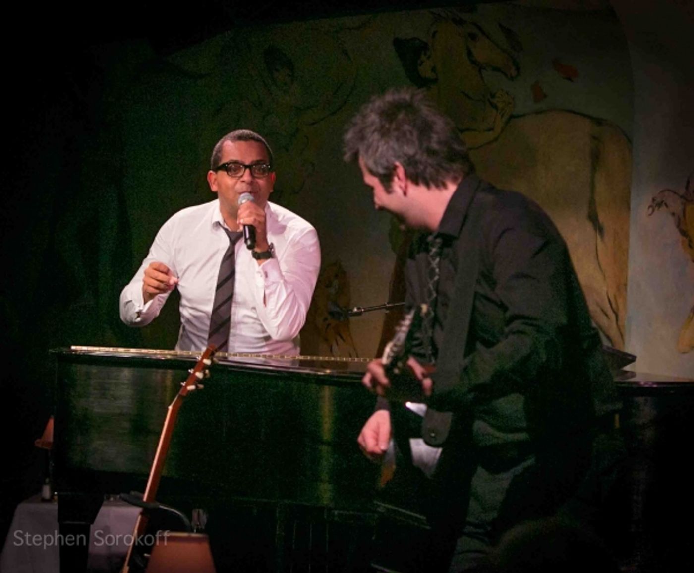 Photo Coverage: Canadian TV Star Gregory Charles Plays at NYC's Café Carlyle Photo Coverage: Canadian TV Star Gregory Charles Plays at NYC's Café Carlyle Image