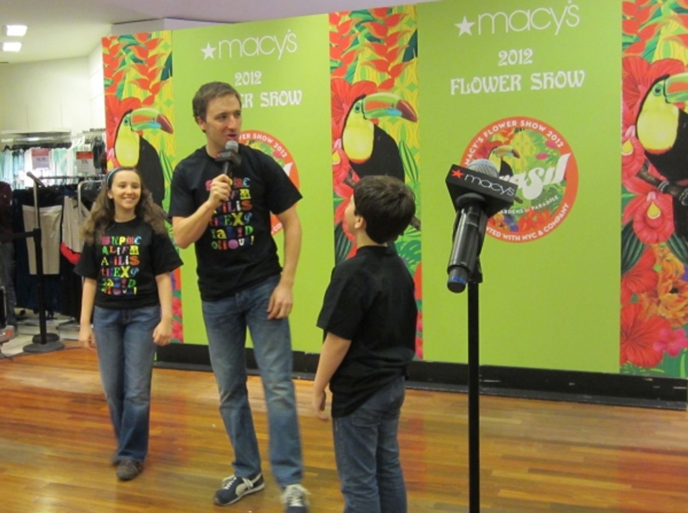 Photo Coverage: MARY POPPINS Visits the Macy's Flower Show!  Image