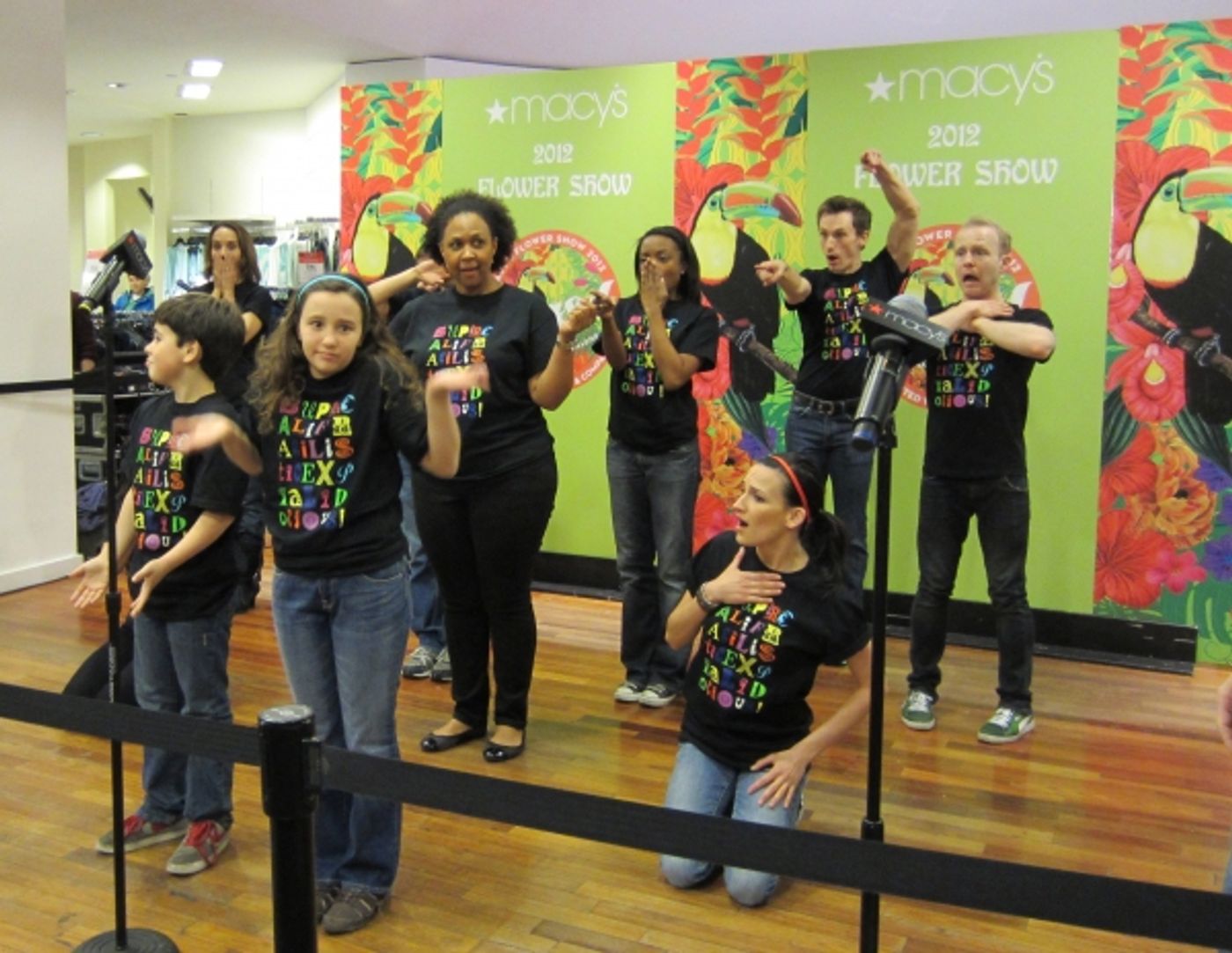 Photo Coverage: MARY POPPINS Visits the Macy's Flower Show!  Image