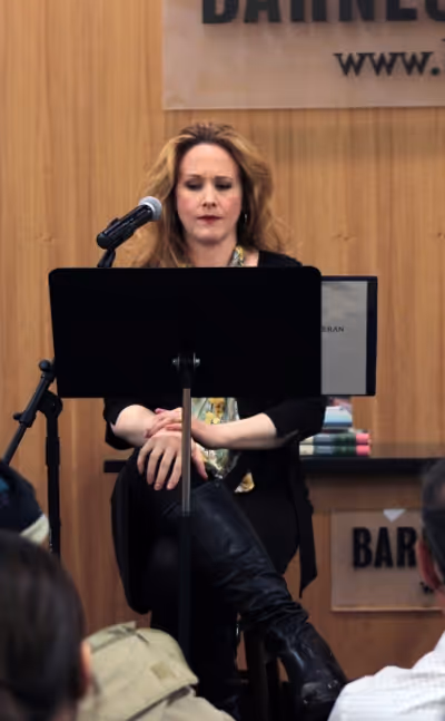 Katie Finneran Photo