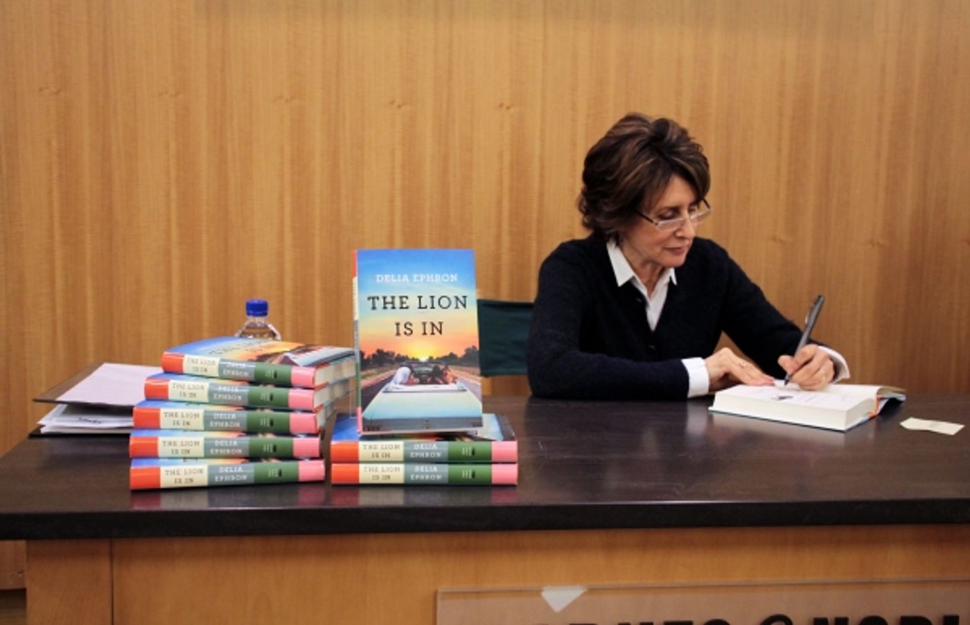 Photo Coverage: Katie Finneran, Melissa Joan Hart et al. Read Delia Ephron's THE LION IS IN  Image