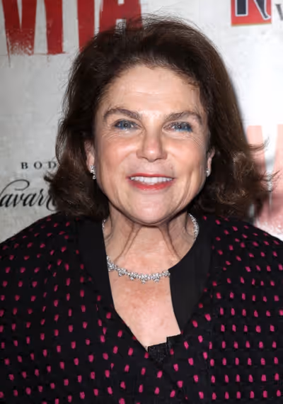 Tovah Feldshuh Photo