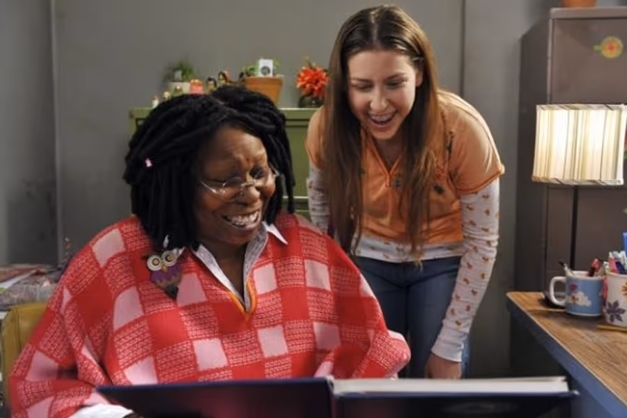 Photo Flash: First Look - Whoopi Goldberg Guest-Stars on THE MIDDLE Tonight, 5/2 Image