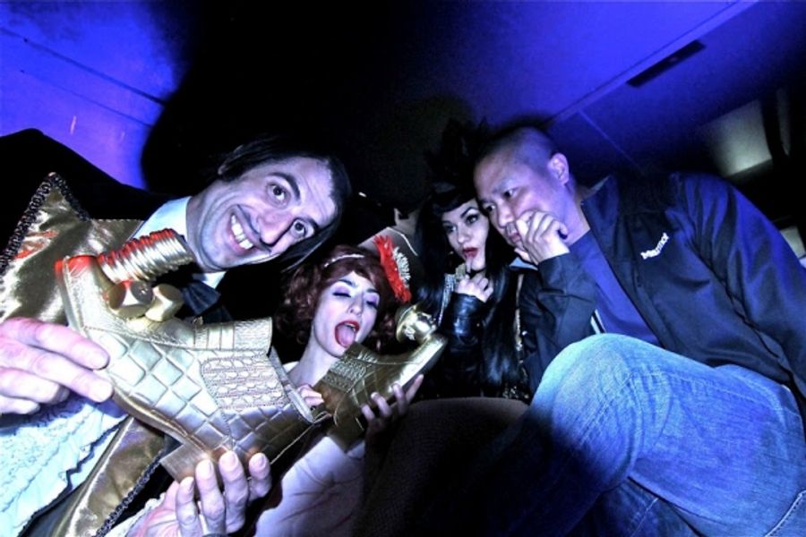 Photo Flash: ABSINTHE's Gazillionaire Welcomes Tony Hsieh to the Gold Shoe Club Image