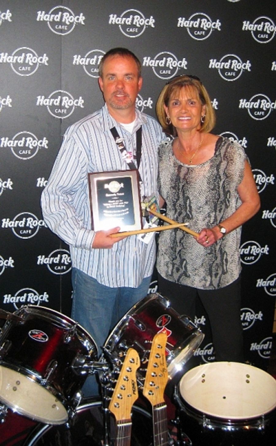 Photo Flash: Hard Rock Cafes in Las Vegas Recognized by Nevada PEP for Philanthropic Efforts Image