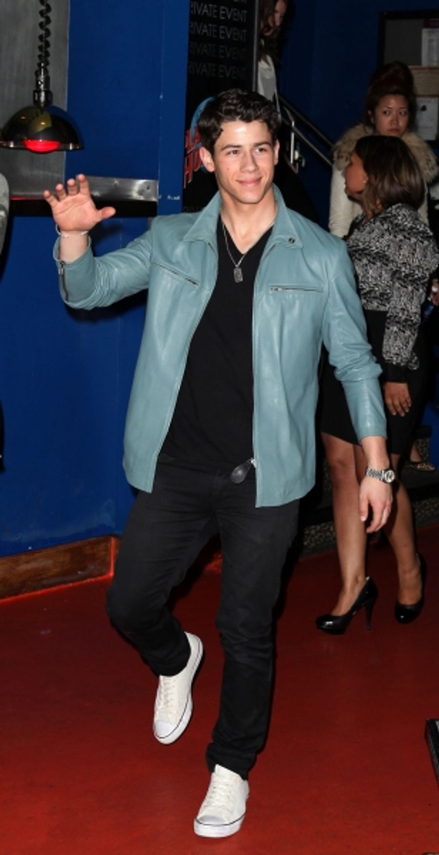 Photo Coverage: HOW TO SUCCEED's Nick Jonas, Michael Urie & Stephanie Rothenberg Visit Planet Hollywood Image