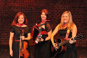 Margaret-Ellen Jeffreys, Jen Eden, Kacey Coppola @ BroadwayWorld Margaret-Ellen Jeffreys, Jen Eden, Kacey Coppola Photo