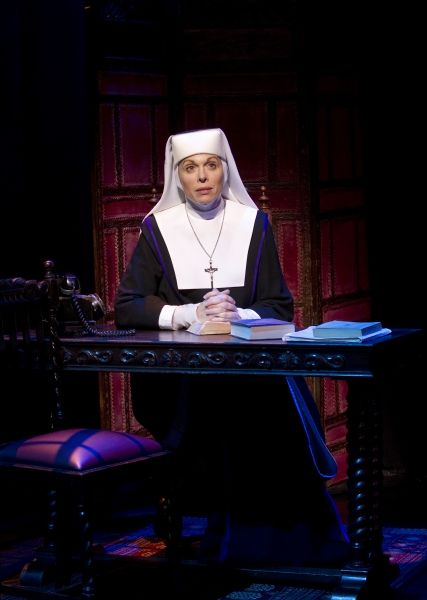 Photos: First Look at Raven-Symone in SISTER ACT! — photo 3 of 10