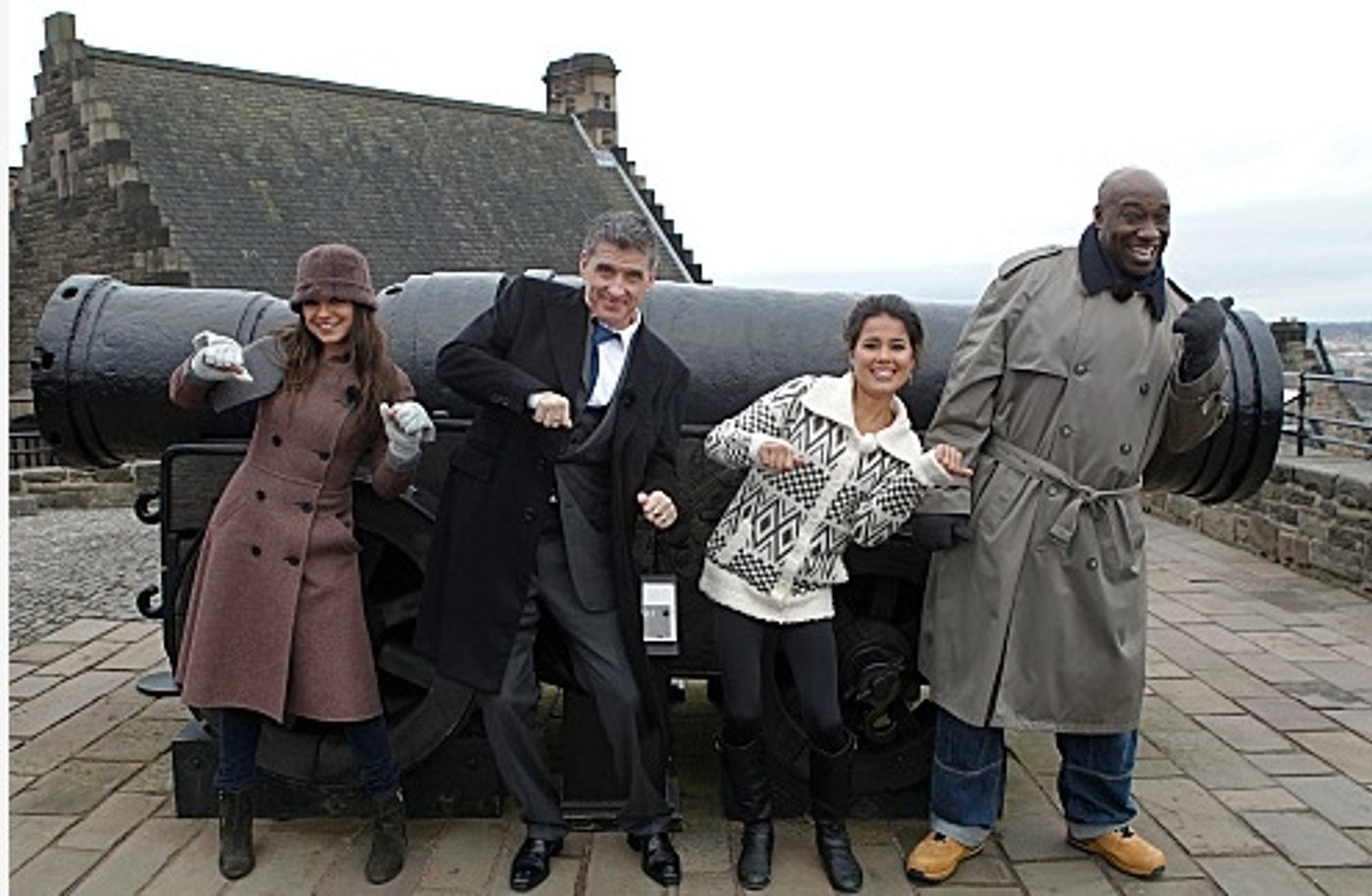 Photo Flash: First Look - Mila Kunis et al. Join CRAIG FERGUSON in Scotland, Beg. Today, May 14  Image