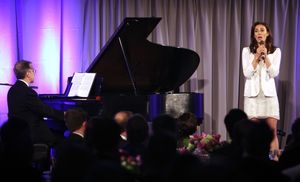 Laura Benanti  Photo