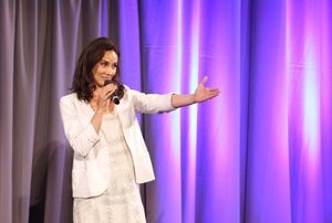 Laura Benanti  Photo