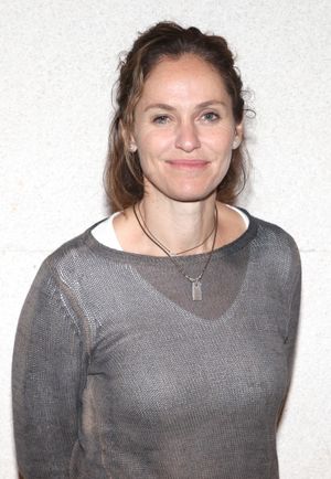 Amy Brenneman  Photo