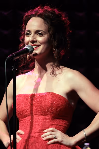 Melissa Errico Photo