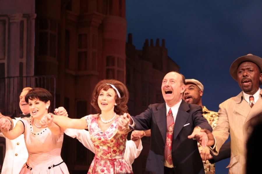 Photo Coverage: ONE MAN, TWO GUVNORS Opens on Broadway - Curtain Call and After Party! Image