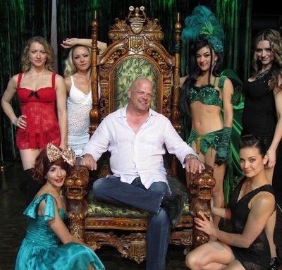 Rick Harrison with Cast of ABSINTHE  Photo