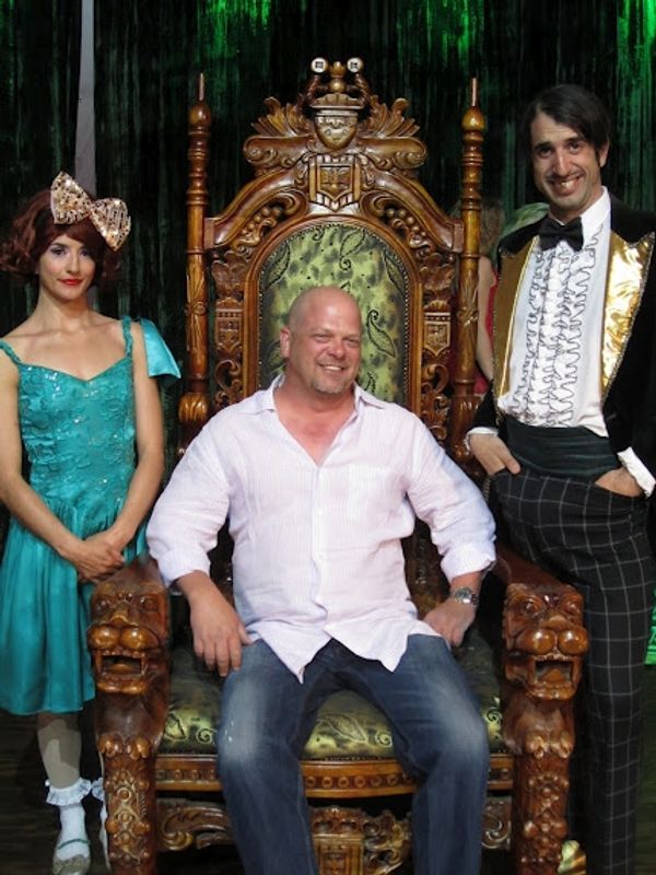 Rick Harrison with Gazillionaire and Penny  Photo