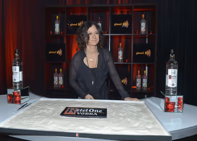 Sara Gilbert Photo