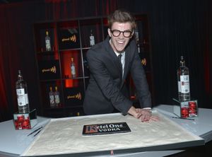 Grant Gustin @ BroadwayWorld Grant Gustin Photo