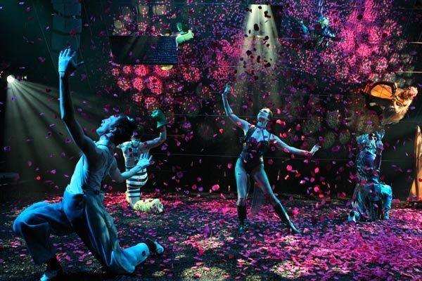 James Patrick Nelson, Chad Lindsey, Bebe Neuwirth, Rob Yang and Erin Hill Photo