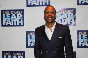 Leslie Odom Jr. Photo