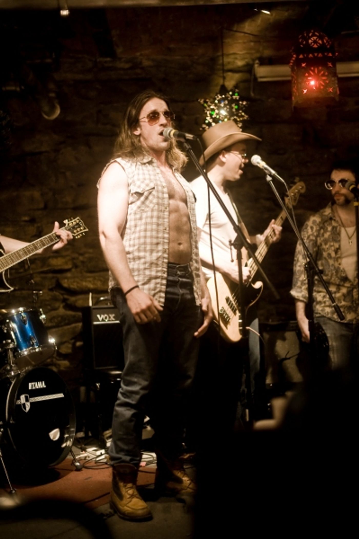 Photo Flash: ROCKERS ANONYMOUS: SOUTHERN COMFORT 4/16 - Feat. Barrett Wilbert Weed, Mark Ayesh & More  Image