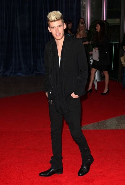 Colton Dixon Photo