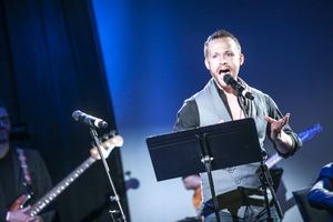 Marty Thomas @ BroadwayWorld Marty Thomas Photo