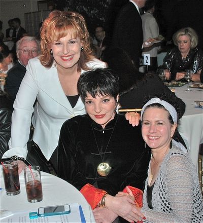 Joy Behar, Liza Mennlli and Susie Essman Photo