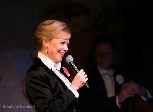 Emily Bergl Photo