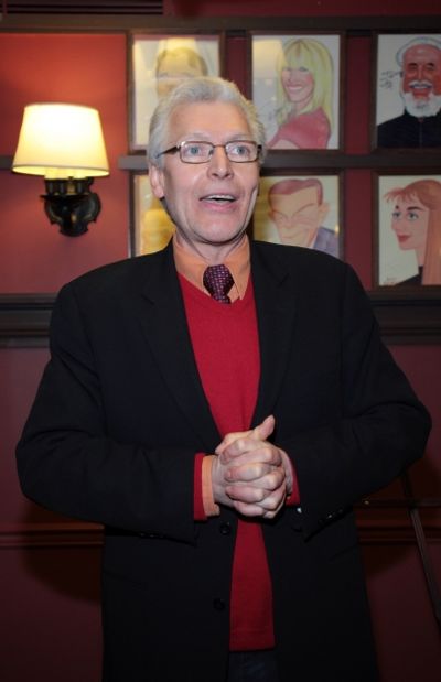 Tony Sheldon Photo