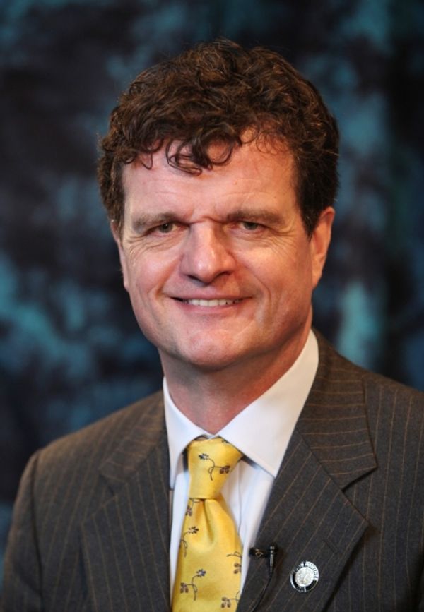 Michael Cumptsy  Photo