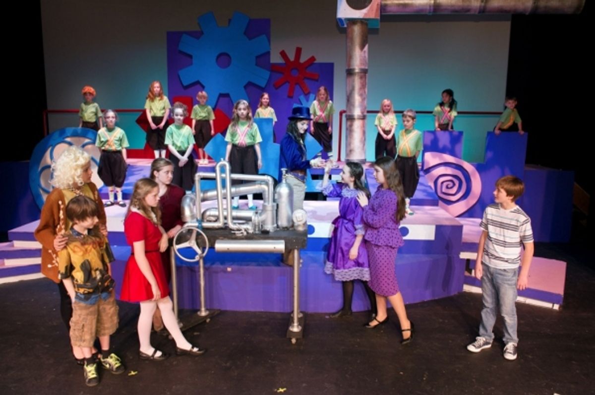 Kyra Shassberger, Shayne Silver-Riskin, Elise Scullin, Bridget Hovancsek, Brianna O'Boyle, Courtney Nelson, Tess Marjanovic, and Brandon Schumacker at 