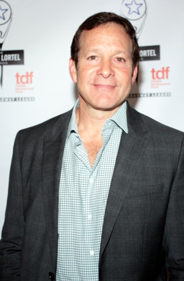 Steve Guttenberg Photo