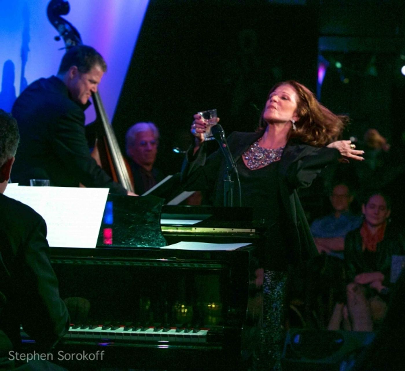 Photo Coverage: Linda Lavin Brings POSSIBILITIES to the Metropolitan Room  Image