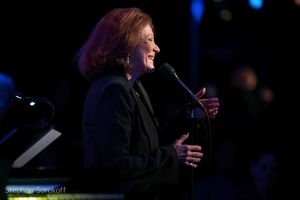 Linda Lavin @ BroadwayWorld Linda Lavin Photo