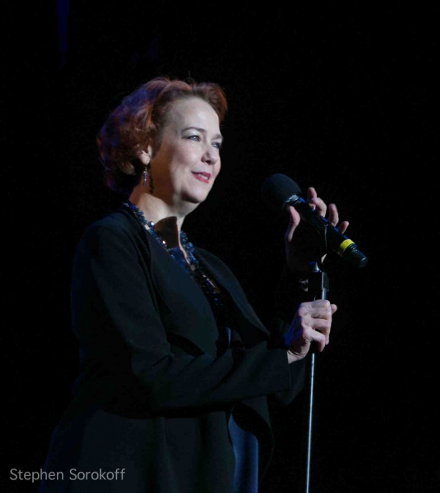 Photo Coverage: Harriet Harris, Colleen McHugh, et al. at MAD DOGS & EDUCATED FLEAS  Image