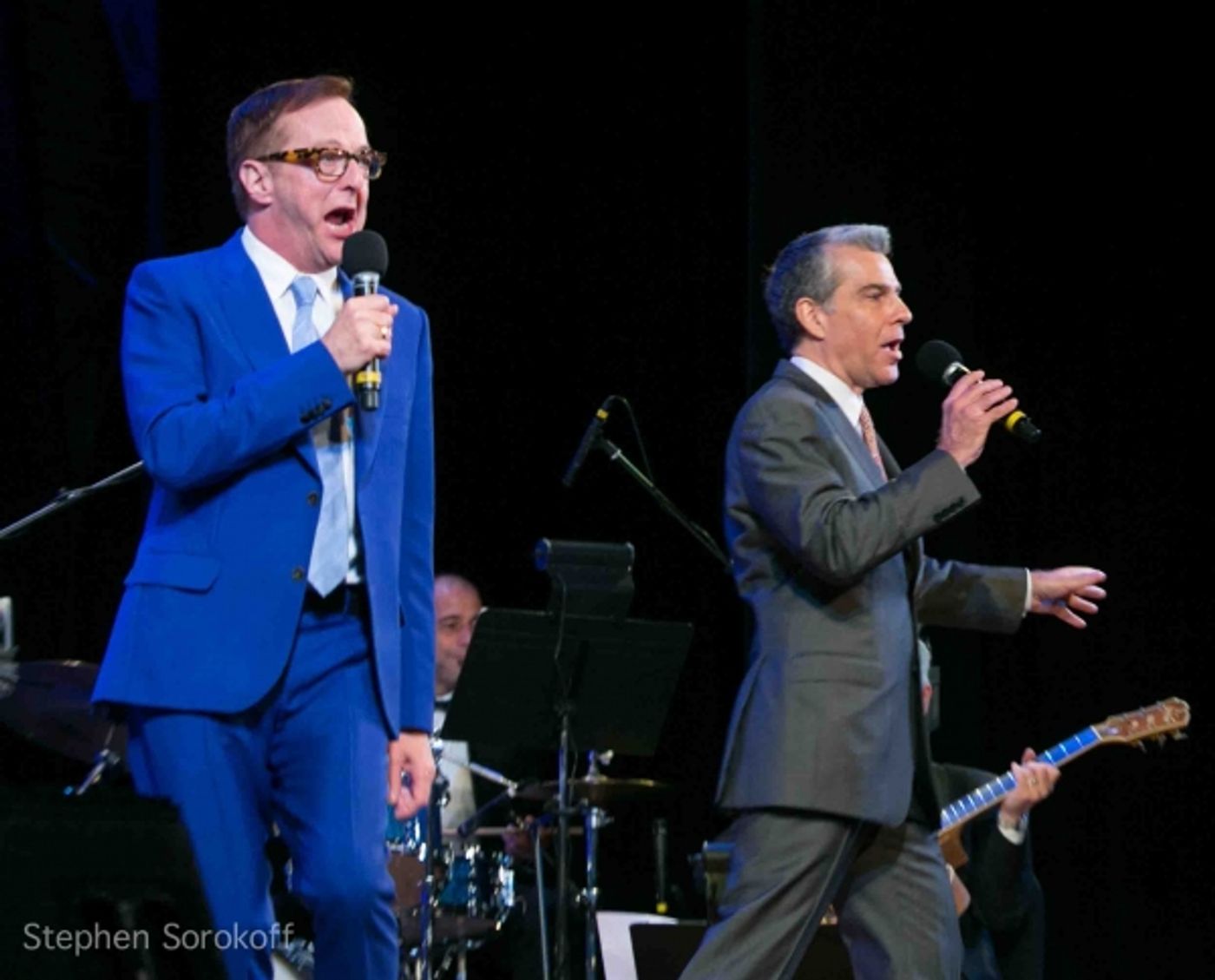 Photo Coverage: Harriet Harris, Colleen McHugh, et al. at MAD DOGS & EDUCATED FLEAS  Image