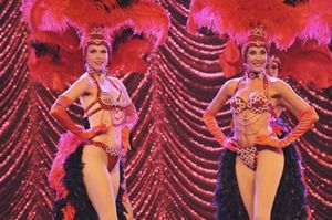 Sutton Foster and Angelina McCoy @ BroadwayWorld Sutton Foster and Angelina McCoy Photo