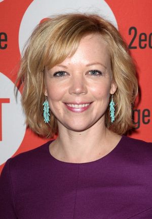Emily Bergl  Photo