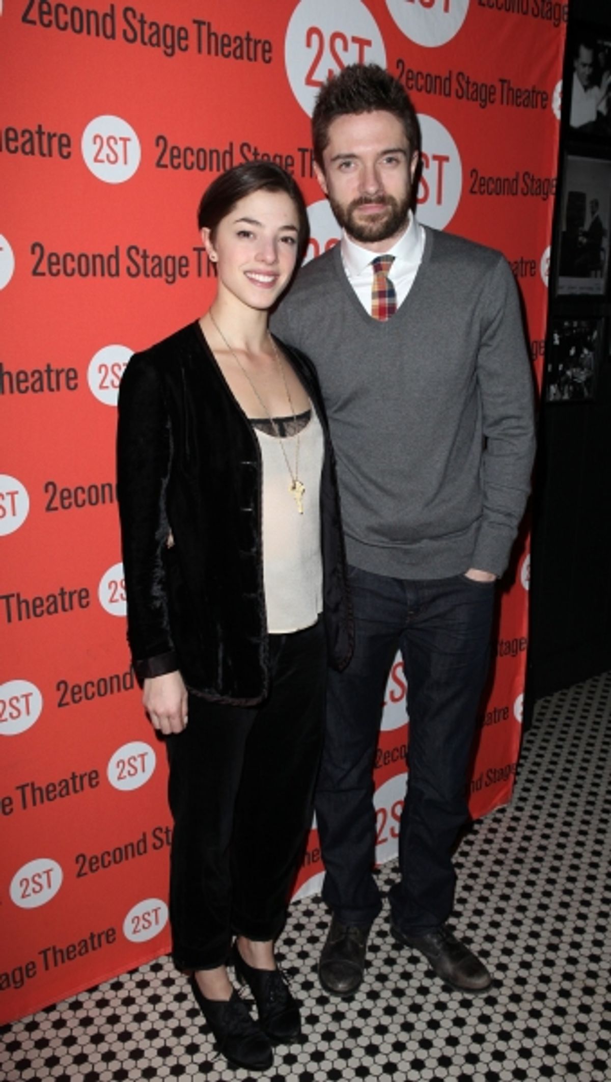 Olivia Thirlby & Topher Grace  at 