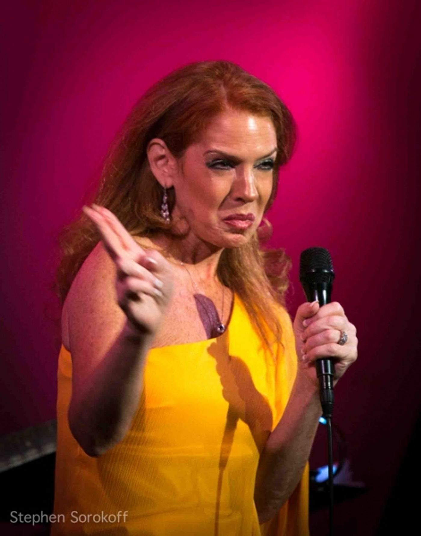 Photo Coverage: Kelly Clinton Brings FRECKLES AND 80 YEAR-OLD BONES to Metropolitan Room  Image