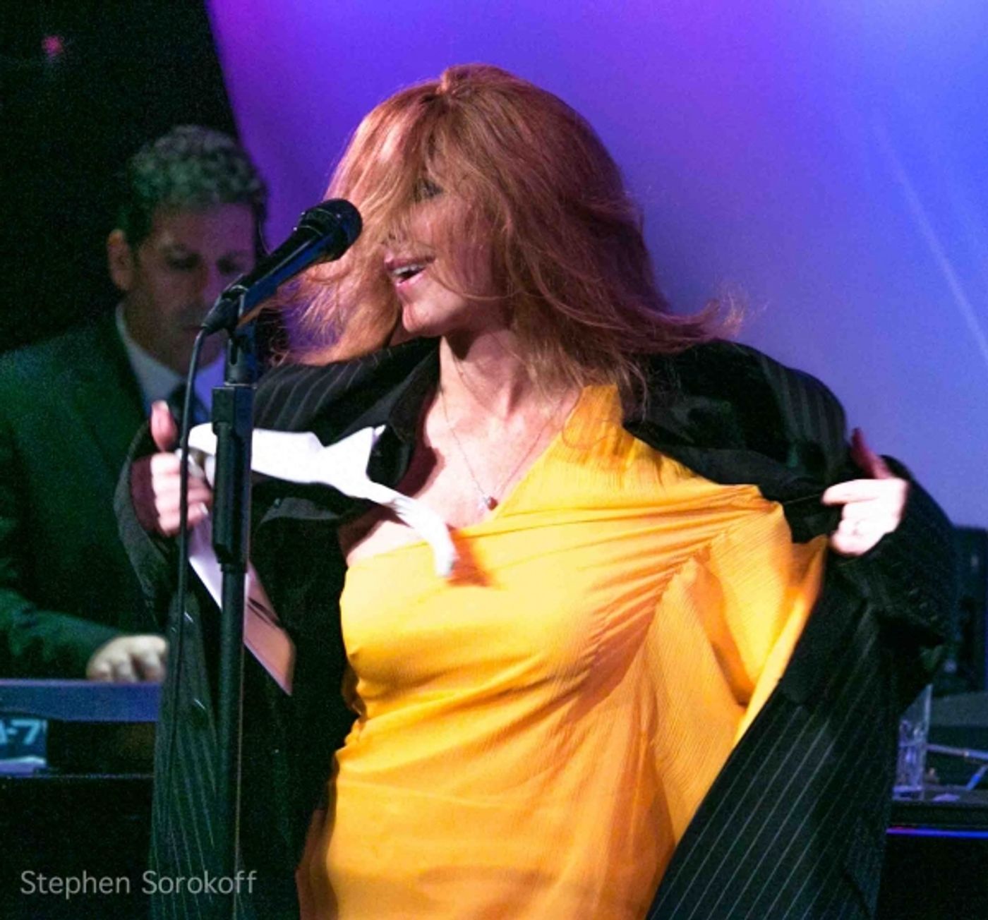Photo Coverage: Kelly Clinton Brings FRECKLES AND 80 YEAR-OLD BONES to Metropolitan Room  Image
