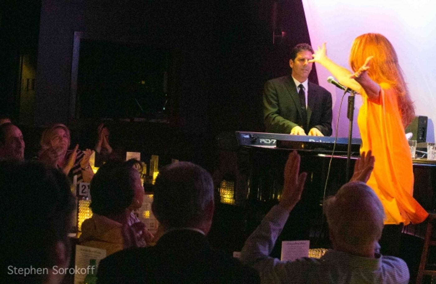 Photo Coverage: Kelly Clinton Brings FRECKLES AND 80 YEAR-OLD BONES to Metropolitan Room  Image