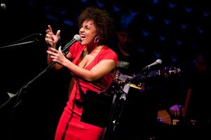 Talya Groves @ BroadwayWorld Talya Groves Photo