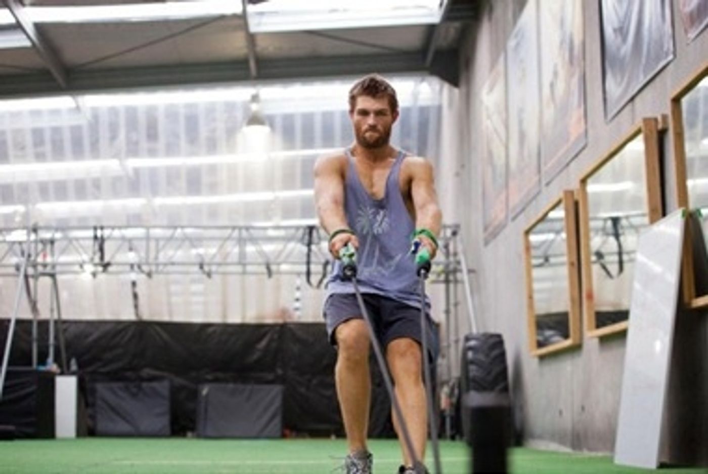 Photo Flash: Cast of Starz' SPARTACUS Gets in Shape  Image