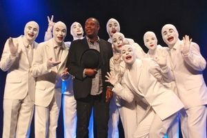 Michael Winslow and VOCA PEOPLE Photo