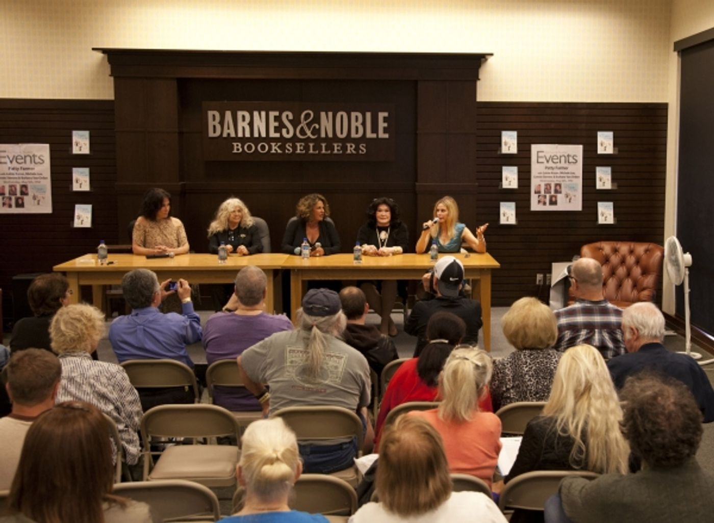 Photo Flash: Lainie Kazan, Michele Lee et al. at THE PERSIAN ROOM PRESENTS Book Signing  Image