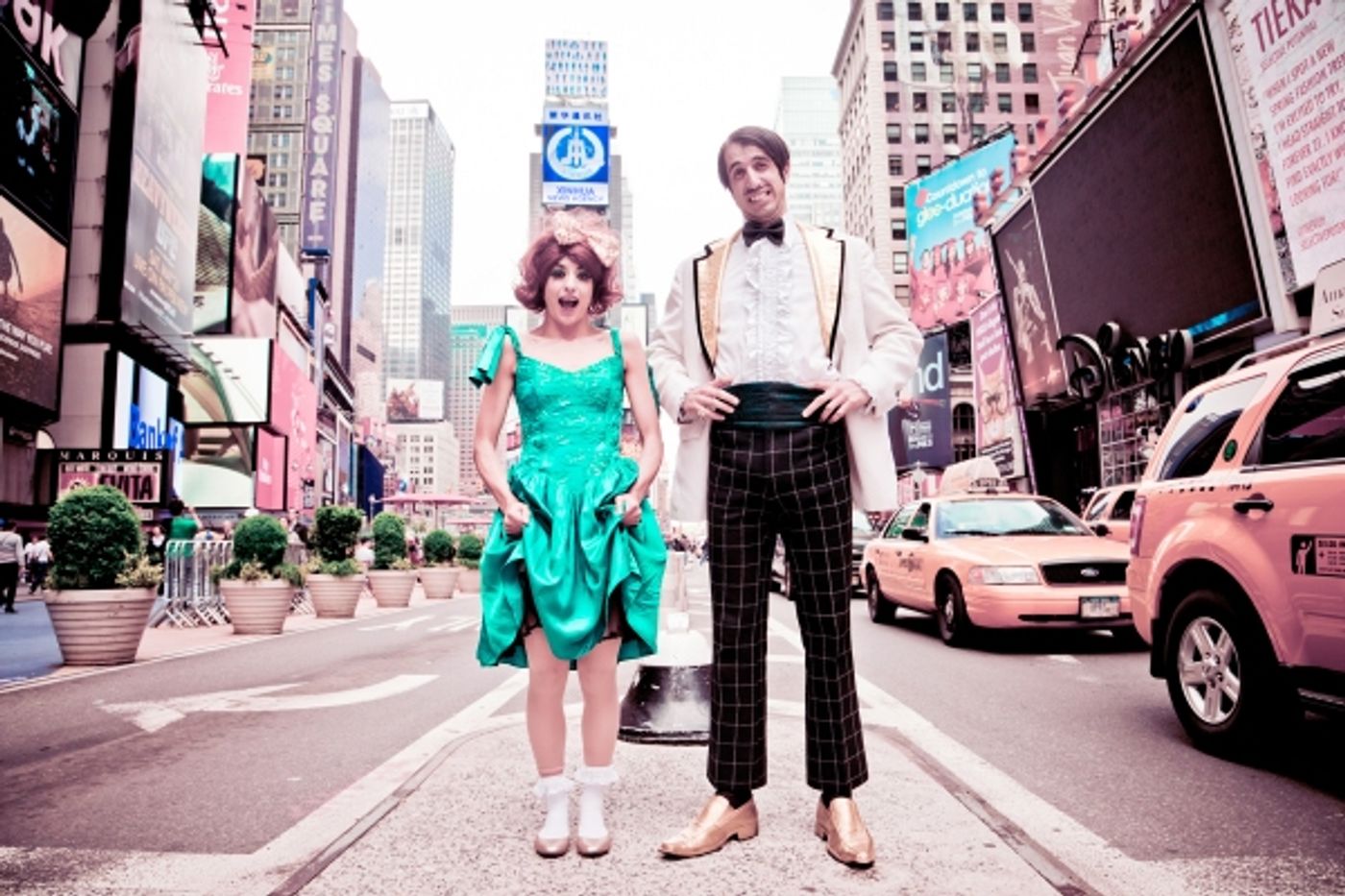 Photo Flash: Spiegelworld's Gaz & Penny Visit NYC; EMPIRE Begins Previews 5/22  Image