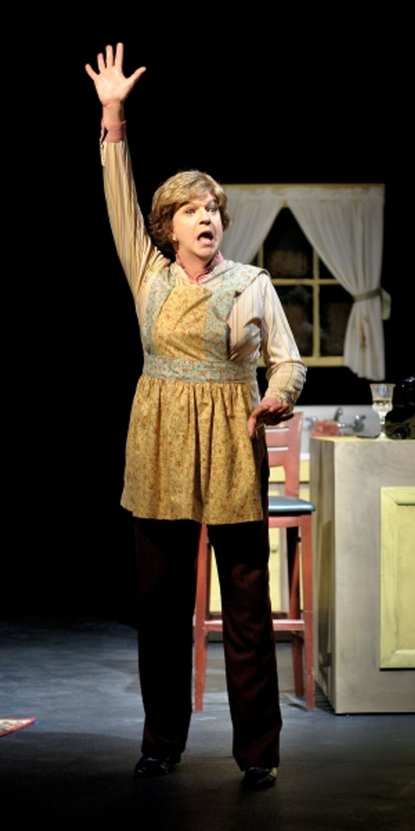 Photo Flash: Southern Rep Presents Ricky Graham as SHIRLEY VALENTINE, Now thru 5/27  Image
